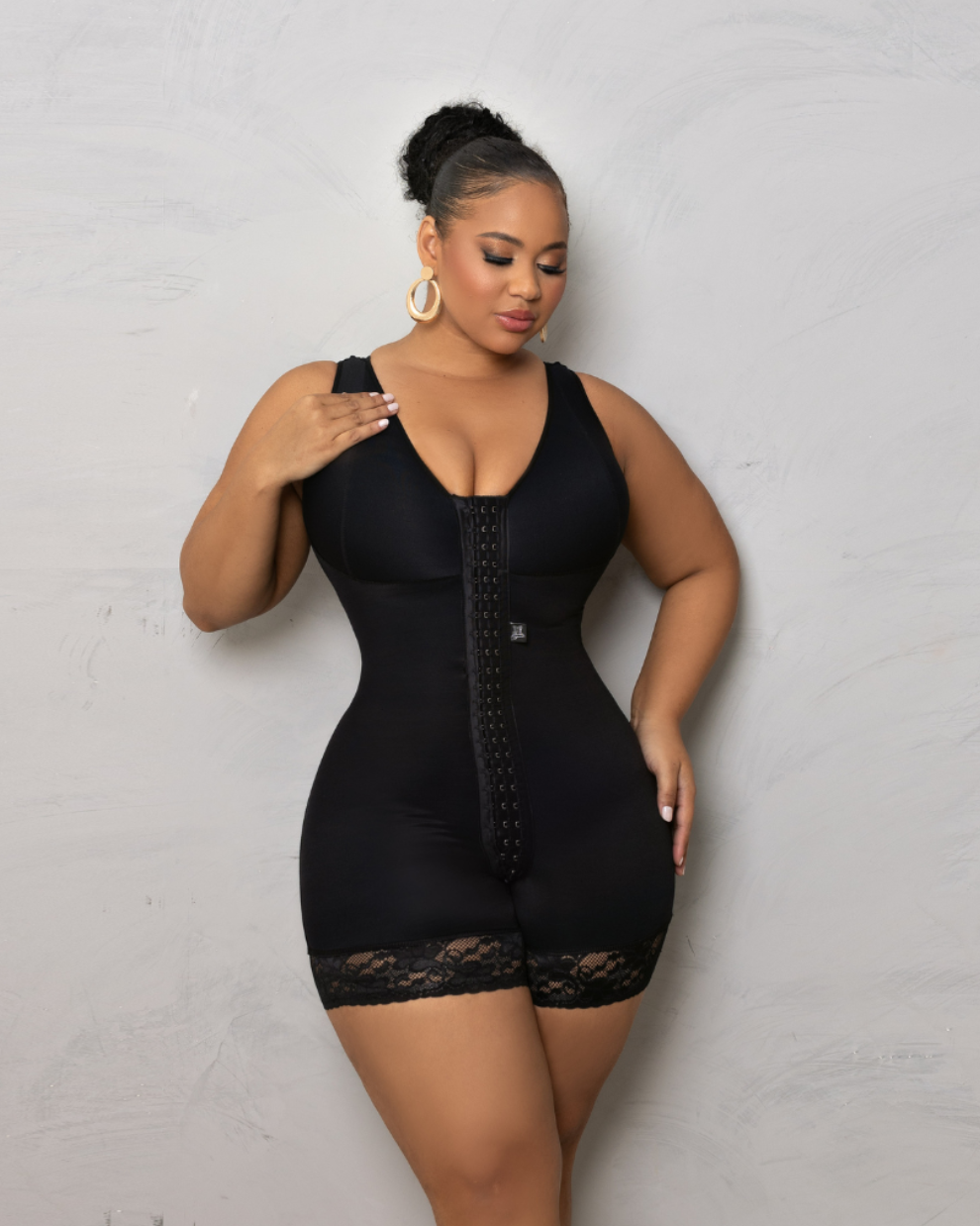 Macacão Charlote Alça Larga